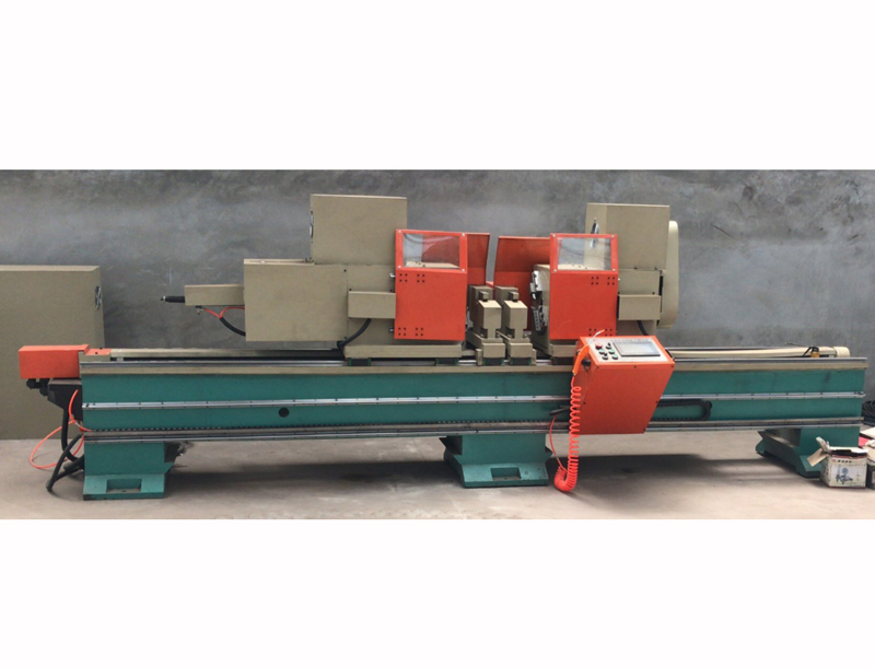 銑端面倒角車(chē)卡槽一體機(jī)